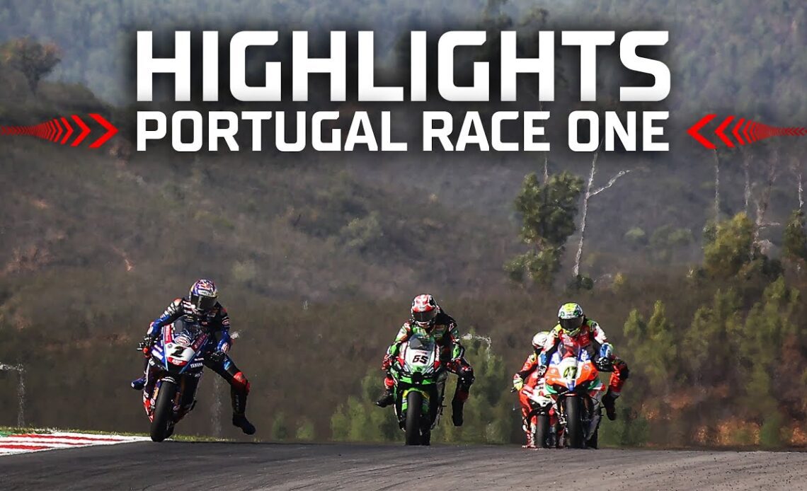 RACE 1 HIGHLIGHTS: Razgatlioglu leads the Titans in opening Victory 🏆 | 2022 Portuguese Round
