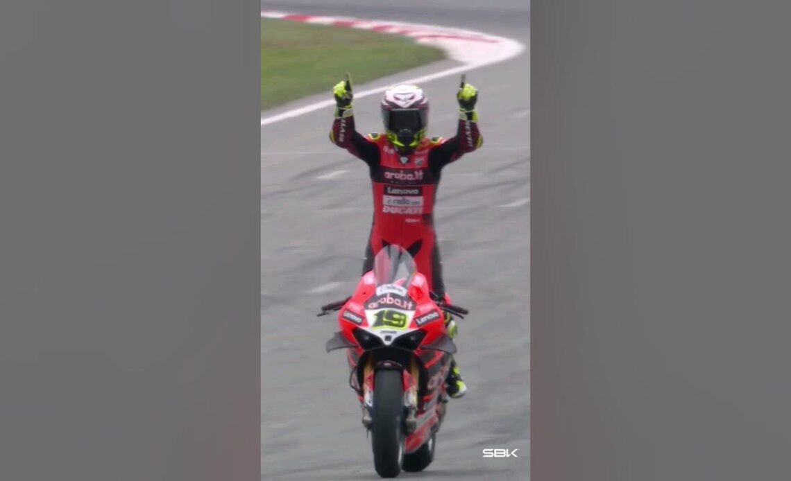 The first win of Catalunya went to Bautista 🏆 when he dominated Race 1️⃣🚀 #CatalanWorldSBK