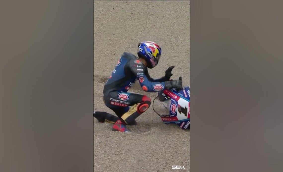 Two crucial crashes at Magny-Cours 💥