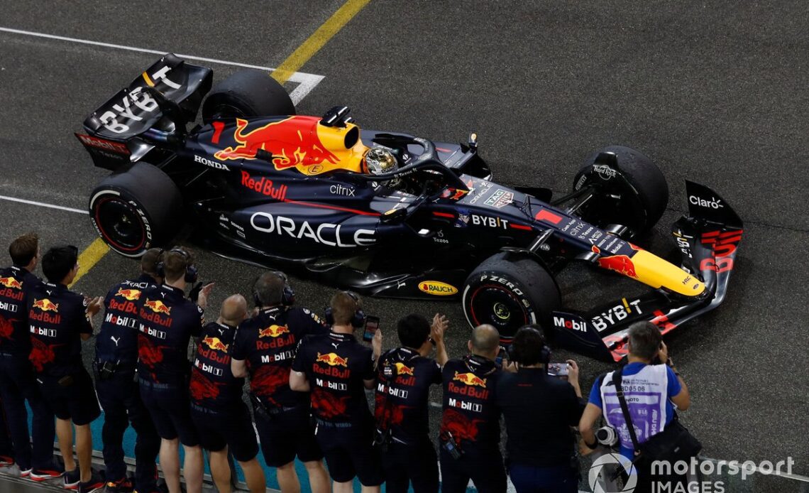 Max Verstappen, Red Bull Racing RB18, 1st position, passes the Red Bull pit wall as he takes victory