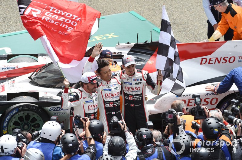 Alonso won Le Mans twice in-between Formula 1 stints for Toyota