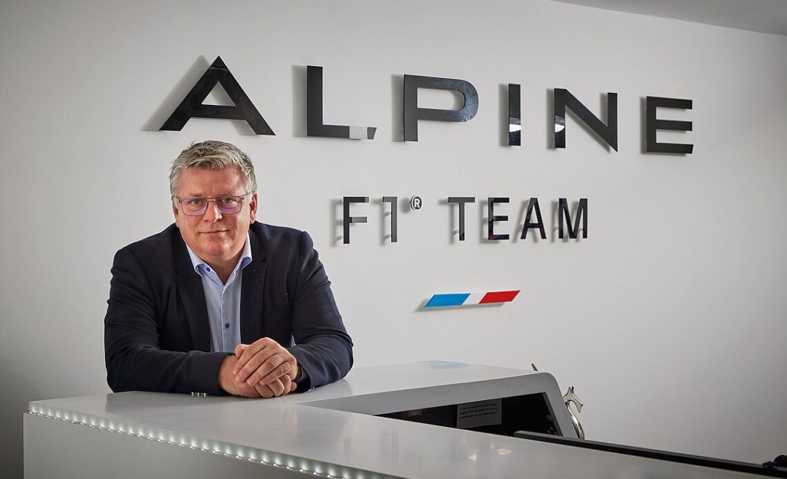 Alpine F1 management “overlap” better than reverse - Szafnauer