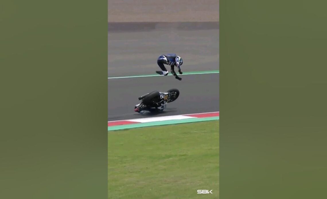 Race 1️⃣ crash puts Baldassarri out 💥 #IDNWorldSBK 🇮🇩