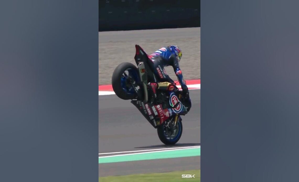 Stoprak is at it again! 🦸😎 #IDNWorldSBK 🇮🇩