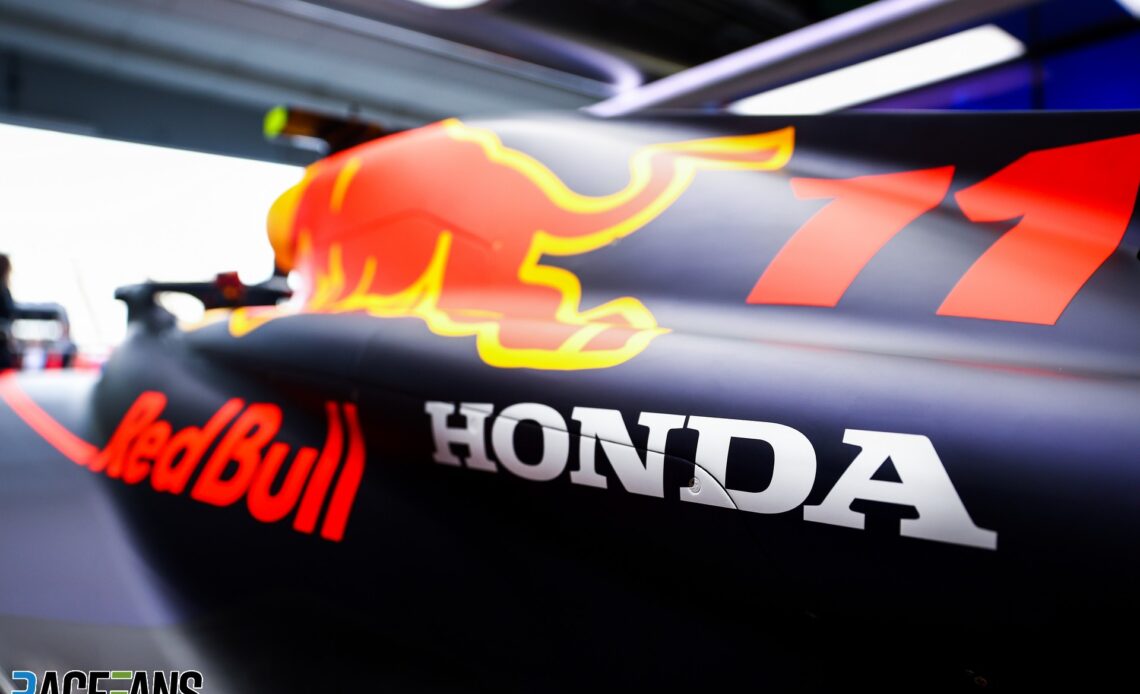 Honda branding, Red Bull, Suzuka, 2022