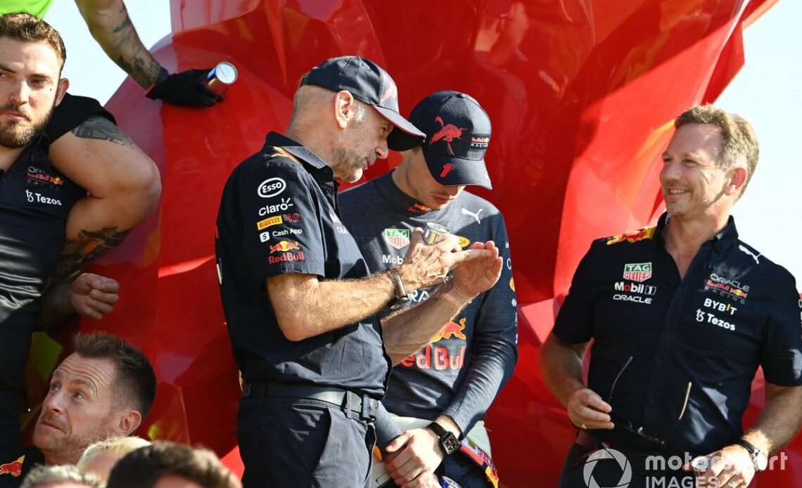 Adrian Newey, Chief Technology Officer, Red Bull Racing, Max Verstappen, Red Bull Racing, 1st position, Christian Horner, Team Principal, Red Bull Racing, celebrate with their team