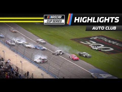 Panic at the restart: Big wreck takes out strong cars at Auto Club