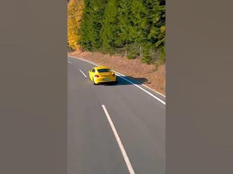 Porsche GT4 chase