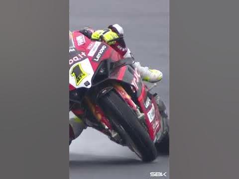 Sliding classes from Alvaro Bautista 😏