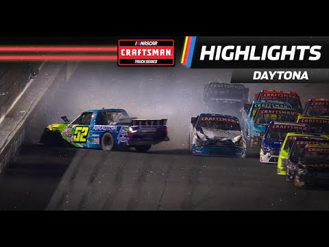 Stage 2 finishes under caution after wreck at Daytona