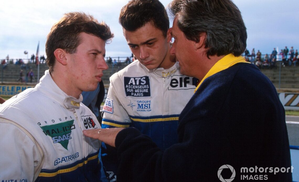 DAMS owner Jean Paul Driot talks to Panis and Lagorce during their 1993 F3000 campaign together