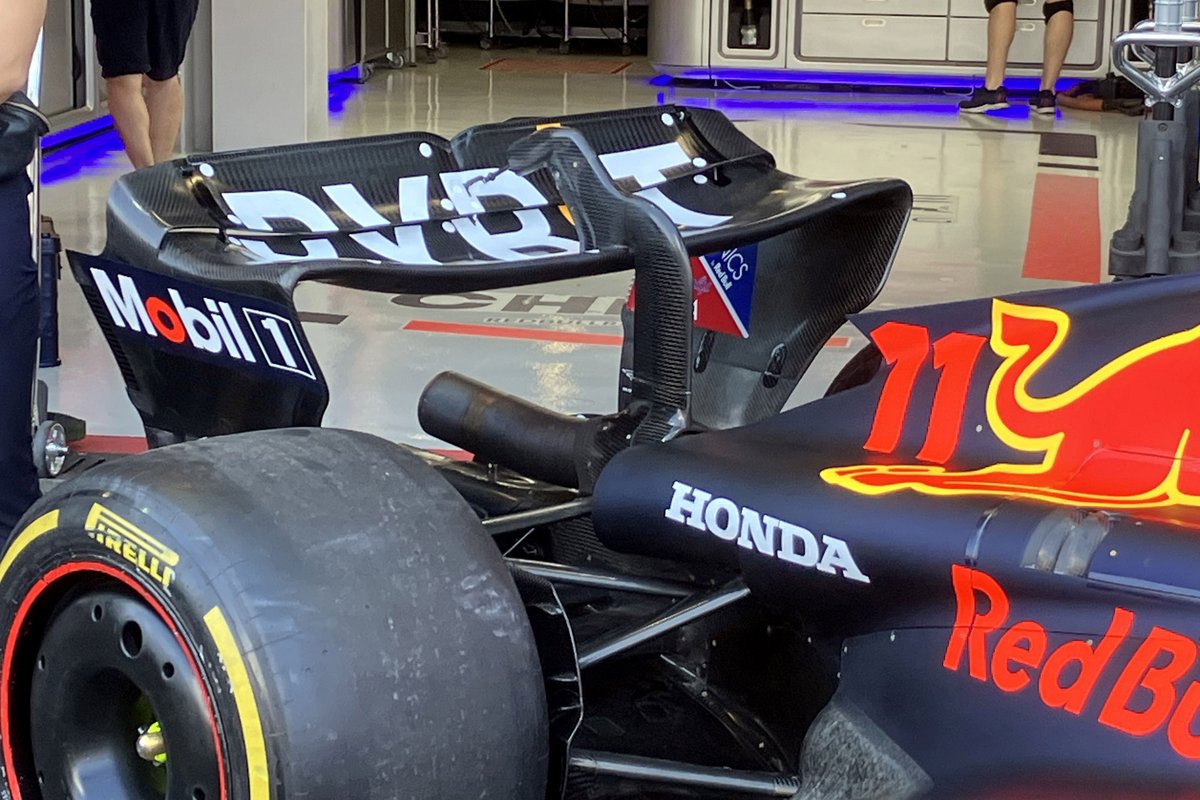 Red Bull RB19 rear wing