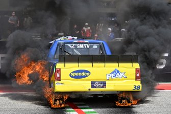 Race winner Zane Smith, Front Row Motorsports, Ford F-150 wins