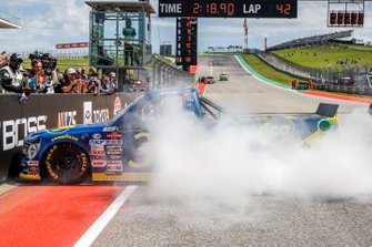 Race winner Zane Smith, Front Row Motorsports, Ford F-150 wins