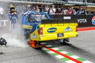 Race winner Zane Smith, Front Row Motorsports, Ford F-150 wins