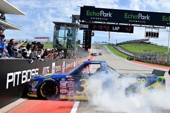 Race winner Zane Smith, Front Row Motorsports, Ford F-150 wins