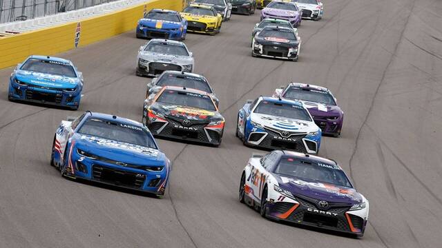 Late-race wreck sets up high-stakes overtime in Las Vegas: Race Rewind