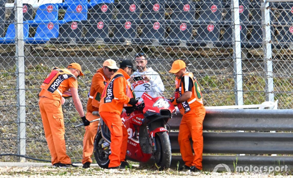 Pol Espargaro, Tech3 GASGAS Factory Racing crashed bike