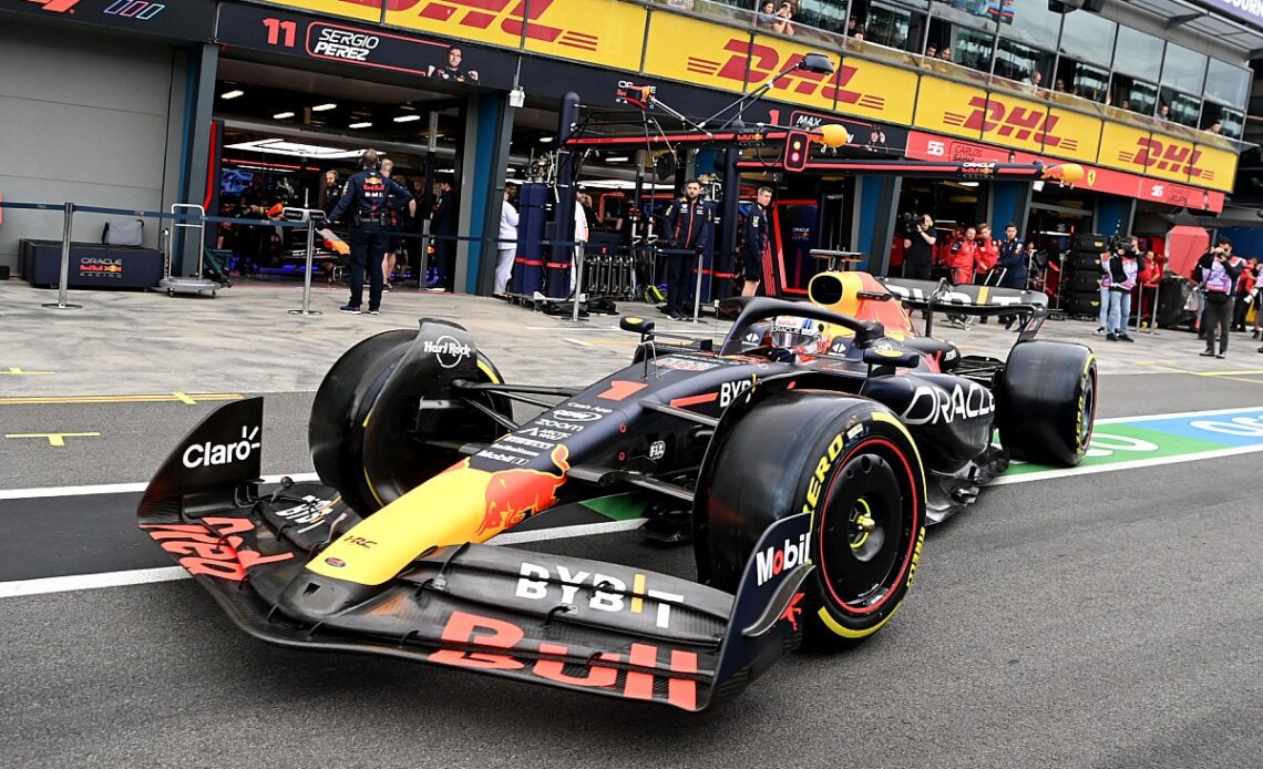 Verstappen fastest from Alonso in FP3