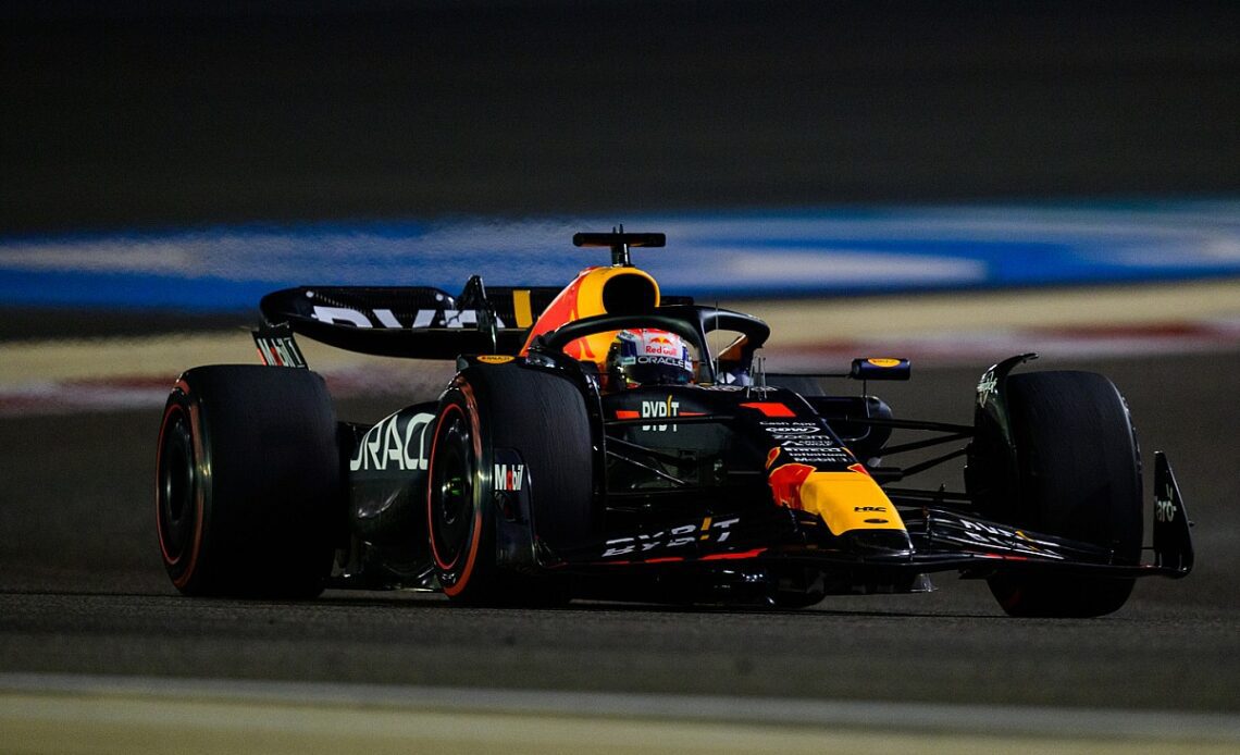 Verstappen takes Bahrain GP pole