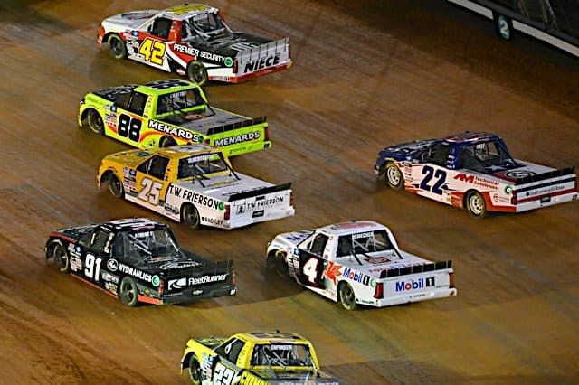 NASCAR Camping World Truck Series 2022 Bristol Motor Speedway dirt race, Matt Crafton and several others pack racing, NKP