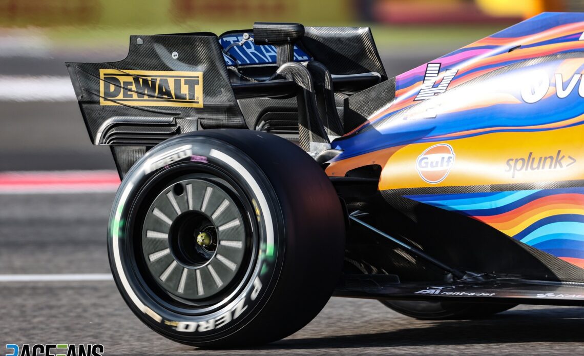 McLaren rear wheel cover, Yas Marina, 2021