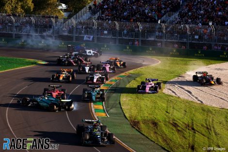 Race restart, Albert Park, 2023