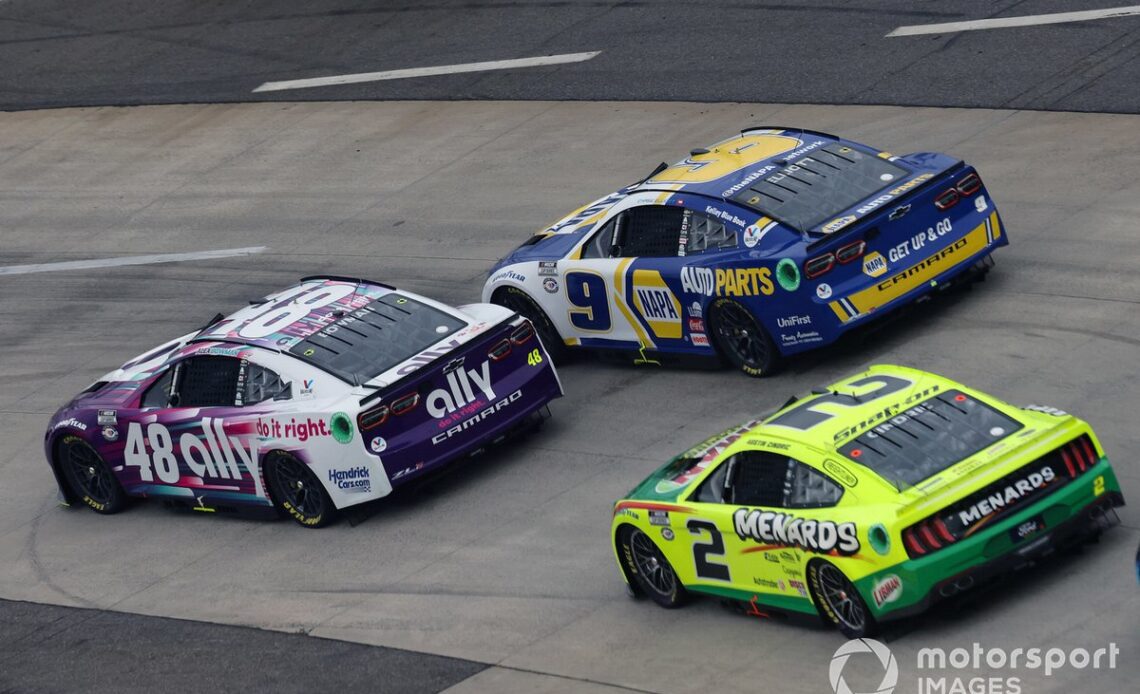 Alex Bowman, Hendrick Motorsports, Ally Chevrolet Camaro, Chase Elliott, Hendrick Motorsports, NAPA Auto Parts Chevrolet Camaro and Austin Cindric, Team Penske, Menards/Libman Ford Mustang