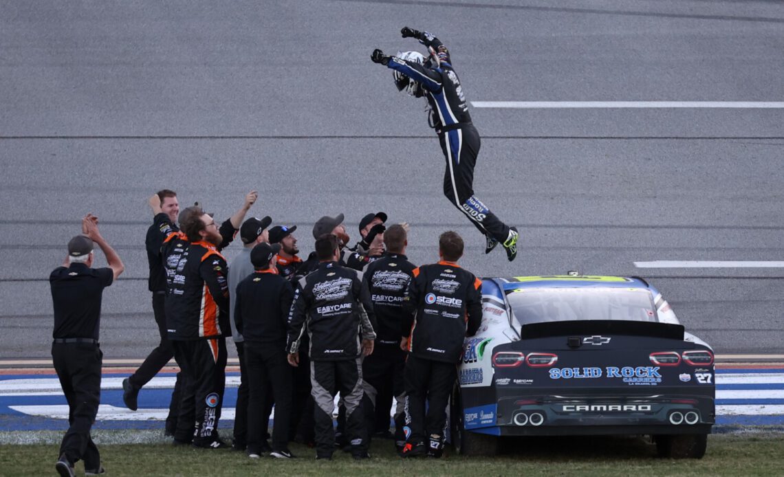 Jeb Burton, Jordan Anderson Racing Victorious in Talladega Xfinity Race – Motorsports Tribune