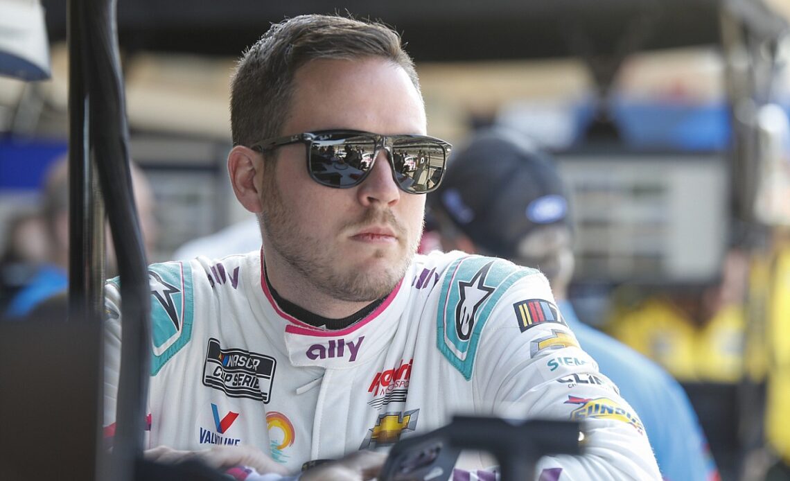 NASCAR Cup practice and qualifying rained out; Bowman on pole