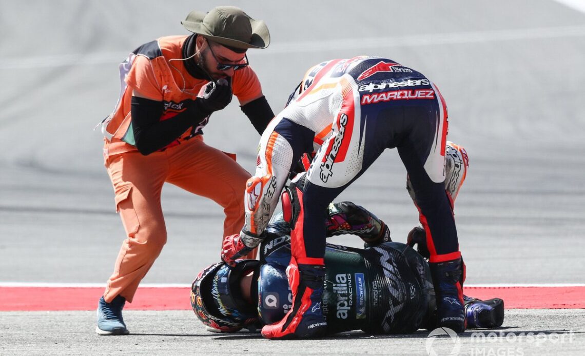 Miguel Oliveira, RNF MotoGP Racing, Marc Marquez, Repsol Honda Team crash