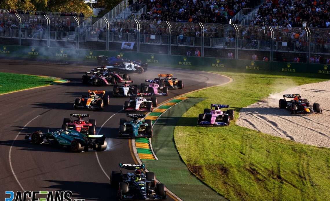 Race restart, Albert Park, 2023