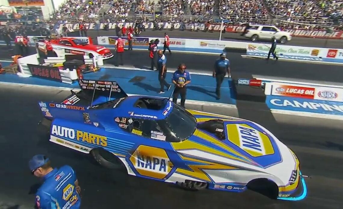 Ron Capps, Bob Tasca III, Funny Car, Semi Final Eliminations, Lucas Oil Winter Nationals, In N Out B