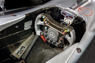 McLaren MP4-17