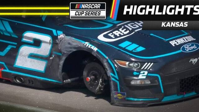 Austin Cindric’s right front tire breaks off in Turn 1 at Kansas