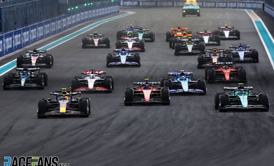 Race start, Miami International Autodrome, 2023
