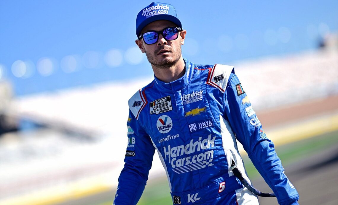 Larson calls Blaney "the favorite" in NASCAR Cup title-decider