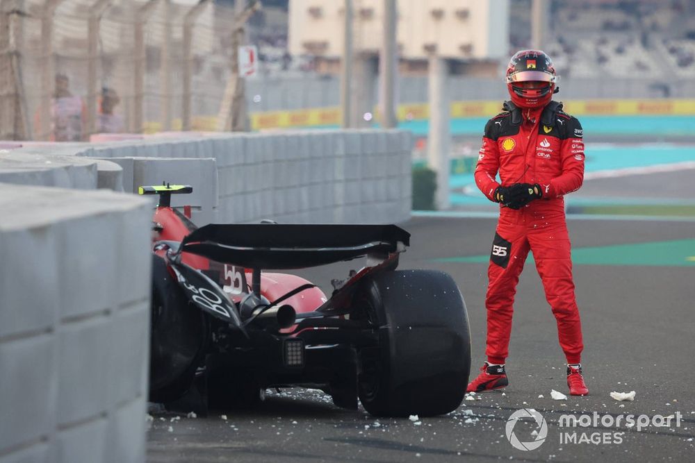 Carlos Sainz, Ferrari SF-23, by his car after crashing in FP2