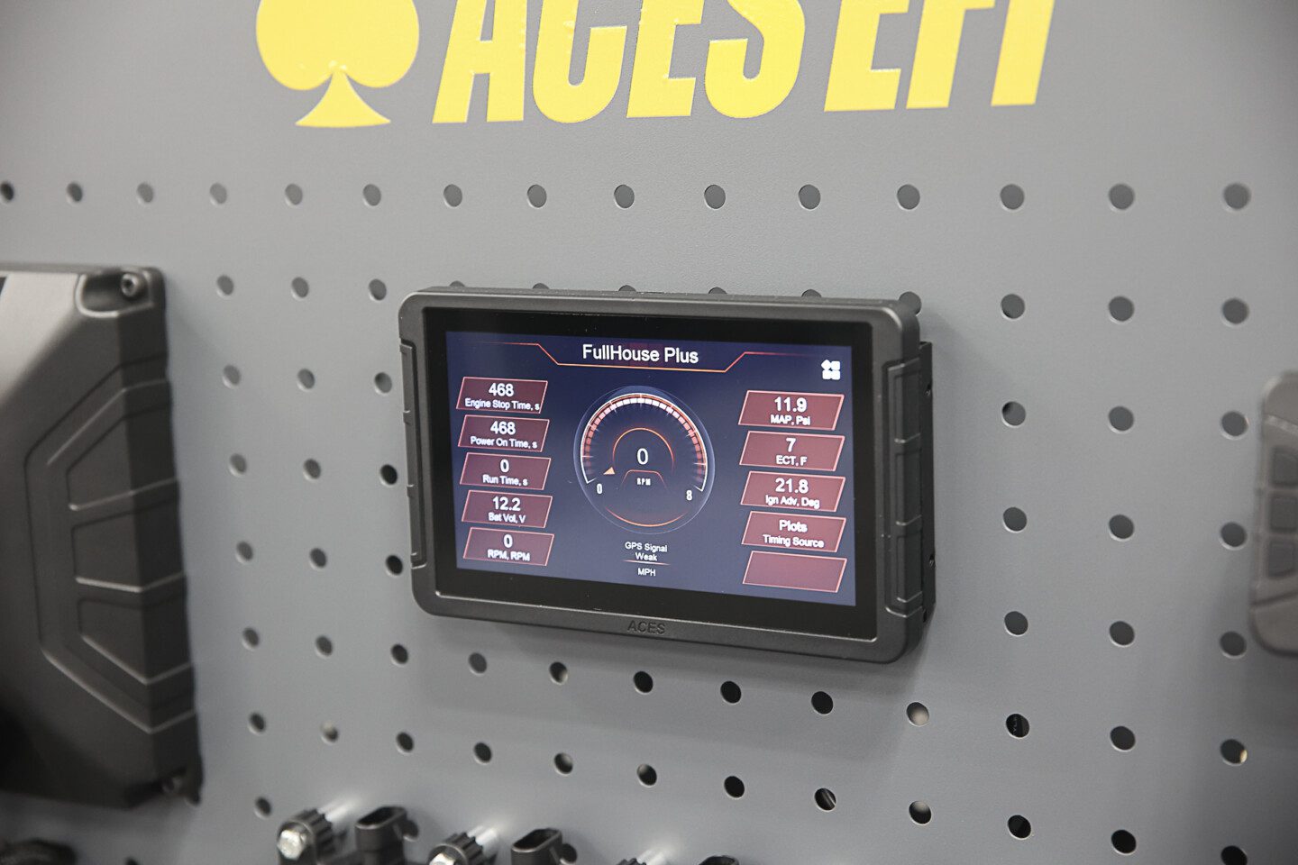 ACES EFI's New 7" Pro Dash Shows Off Your Engine's Vitals