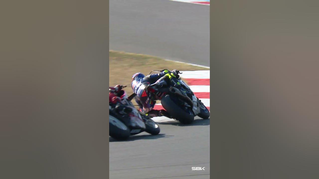 Battle was ON at Magny-Cours! ⚔️ | #FRAWorldSBK 🇫🇷
