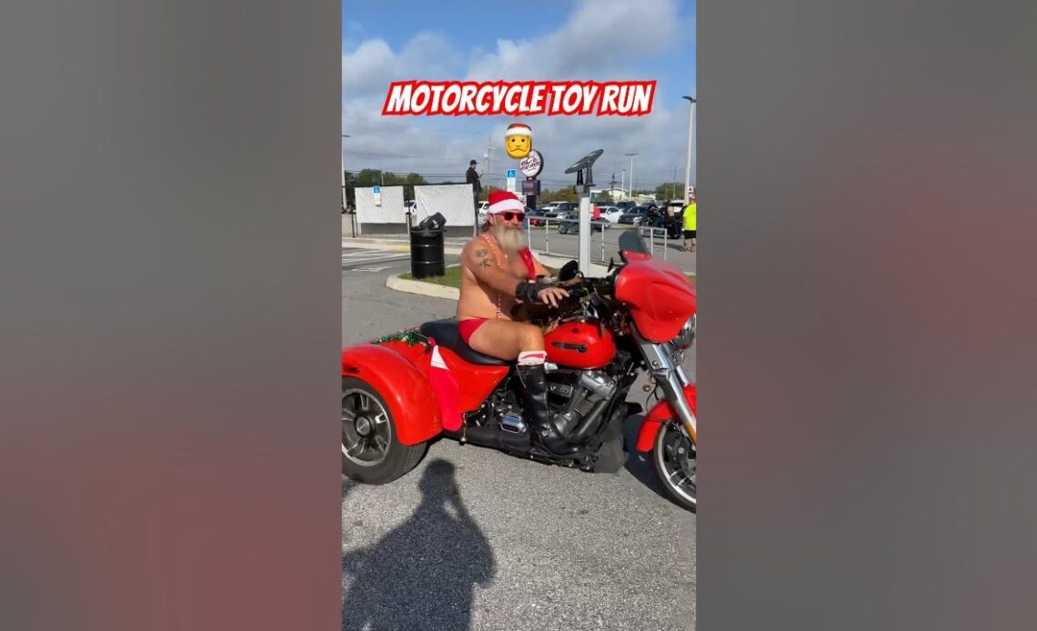 Bikers Collect Toys and Raise Money for Kids! 🎅 🎁 🎄