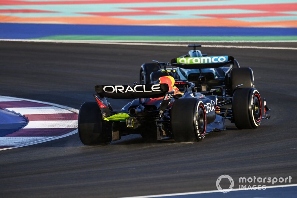 Lance Stroll, Aston Martin AMR23, Sergio Perez, Red Bull Racing RB19