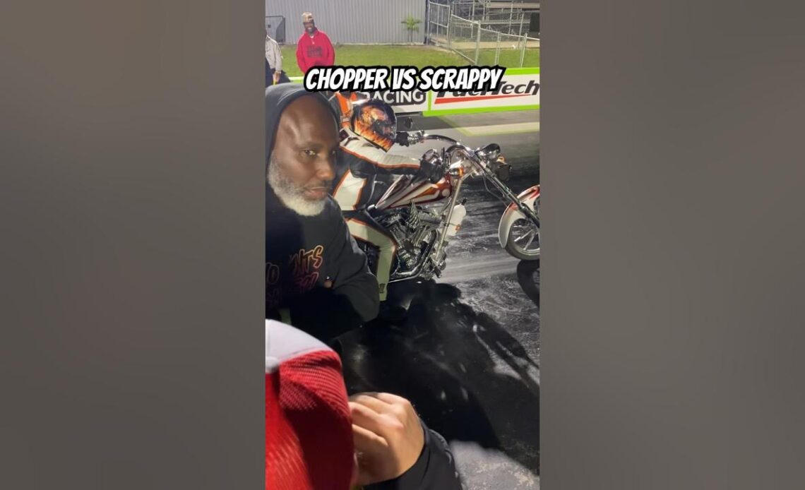 Grudge Fans Don’t Know How to React When a Chopper and a Harley Come to the Line!