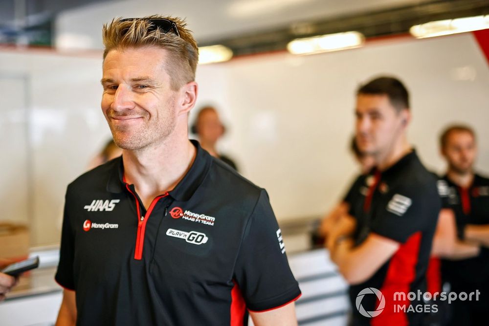 Nico Hulkenberg, Haas F1 Team, in the garage