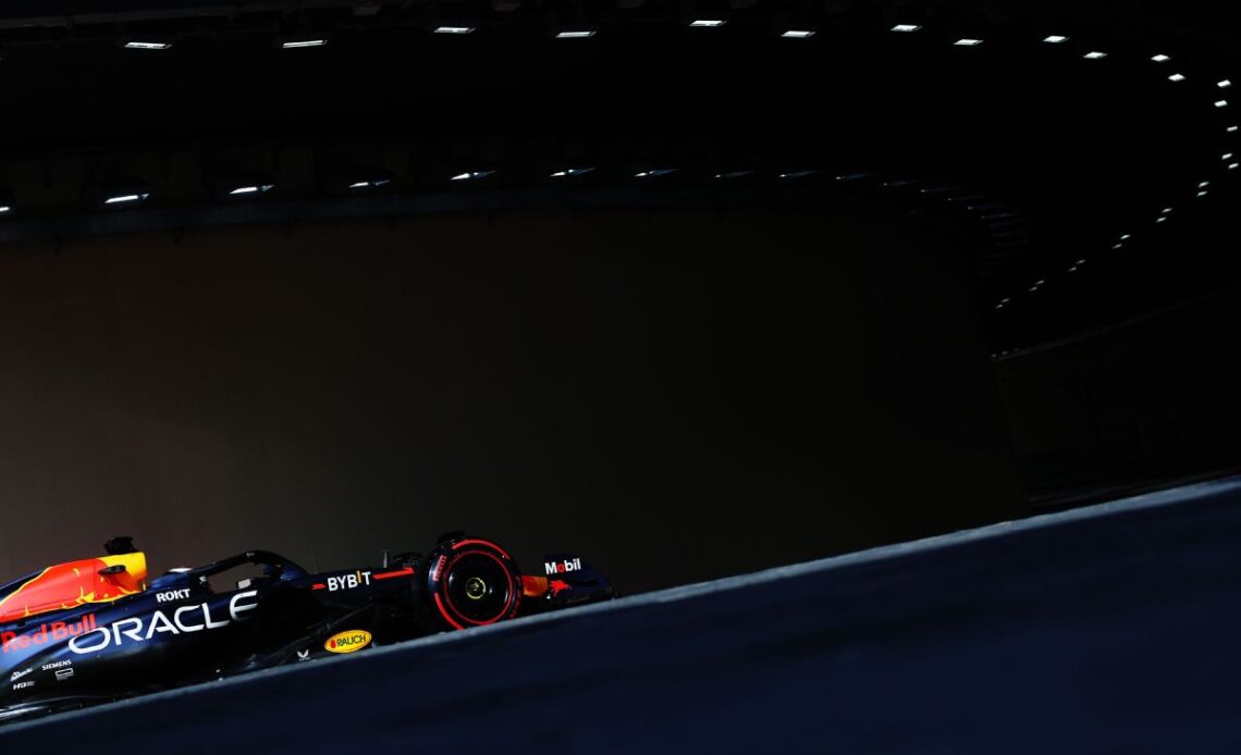 Red Bull complete pitch black pit stop in 2.84 seconds