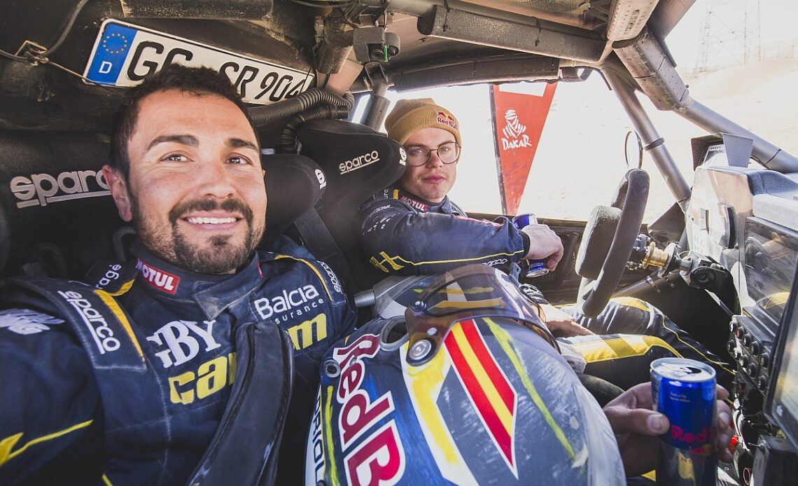 A flame of "hope" from the world champion on the Dakar 2024