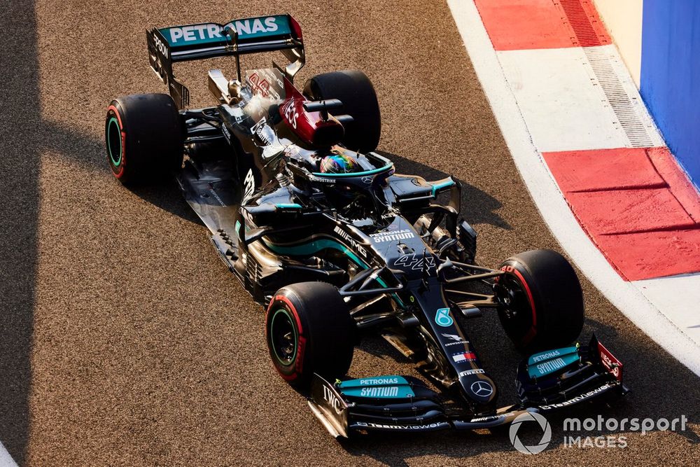 Lewis Hamilton, Mercedes W12