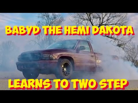 Hemi Dakota Learns to Two Step !!!