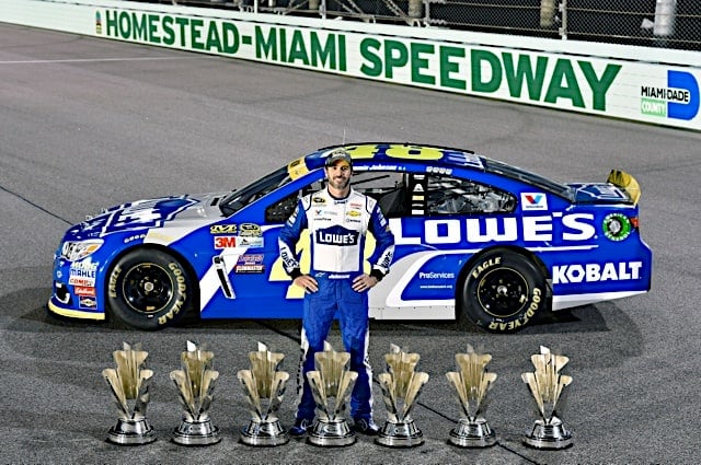 2016 Nascar Sprint Cup Series, Homestead, Jimmie Johnson poses with his 7 championship trophies