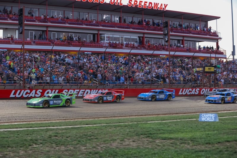 2023 SRX Lucas Oil Speedway dirt track pack racing - Jonathan Davenport racecar (Credit: Wayne Riegle/SRX)